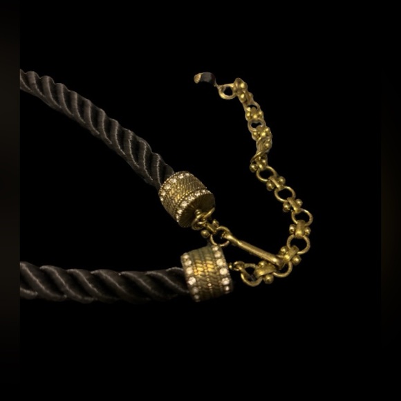 Heidi Daus Large Crystal Art Deco Style Pendant Necklace on Satin Cord - Picture 6 of 10